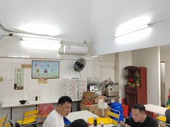 -建国蚵煎蚵面