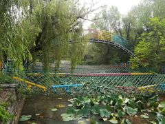 -雪山彩虹谷景区