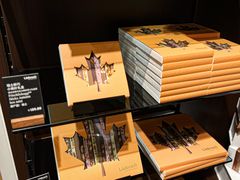 -Laderach 莱德拉(上海环贸iapm店)