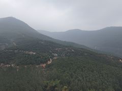 -十万大山布透温泉