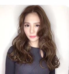 -PE SALON
