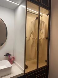 点击看大图 -谦和国际皮肤管理