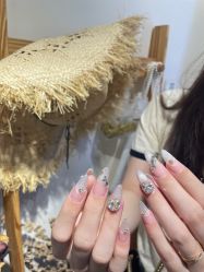 -NEW LOOK-绿麓 · 美甲美睫脱毛工作室