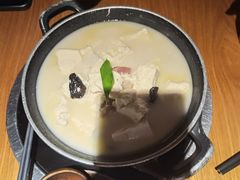 土家手掰柴火豆腐-吃饭皇帝大(合生汇店)