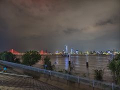 -秋水广场