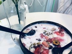 -津椰本·海南正宗椰奶清补凉(店一店)