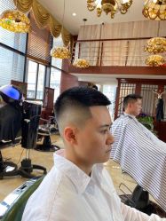-尼特斯男士发型馆