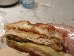 -必胜客(欢乐颂店)