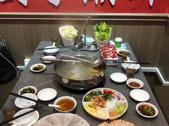 -官塘陈记鱼生·潮汕砂锅粥·牛肉火锅(潮枫路总店)