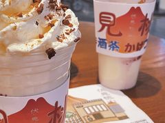 招牌草莓大福奶茶大杯-伏小桃(雁塔MOMOPARK店)