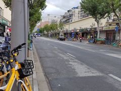 -安东易迷你自助仓储寄存仓库(杨浦店)