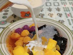 超级桃胶芋圆-堂屋糖水店(愚园店)