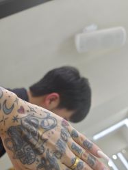 -十六番发型师事务所