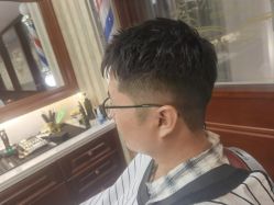 -BarberKiNG男士理发馆Barbershop