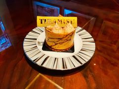 -上海和平饭店维克多咖啡厅 Victor's