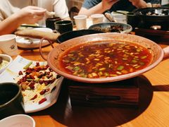 -云海肴·汽锅鸡·云南代表菜(天山百盛优客店)