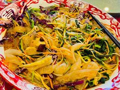 关东大拉皮-闯关东东北农家菜(崂山石老人店)