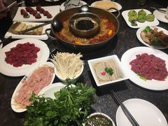 -小天鹅火锅·一线江景洪鼎旗舰店(洪崖洞店)
