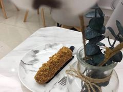 焦糖海盐闪电泡芙-DOPAMINE多巴胺·甜品面包·生日蛋糕(国贸店)