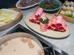 -尚尚仙·酸汤猪手·猪肚鸡火锅(华联万柳购物中心店)