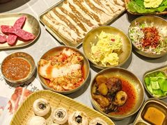 -草家酱蟹炭火烤肉店(珲春南路一店)