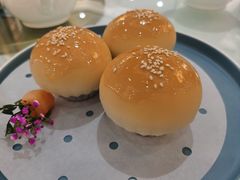 叉烧焗餐包-东江渔村·古典园林·30年粤菜老字号(太和店)