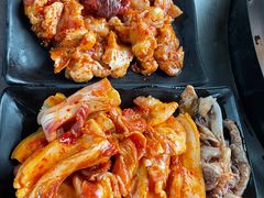 -小辣椒火盆烧烤(温泉南街店)