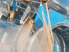 -马路边边麻辣烫串串火锅(体育西路店)