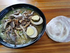 特色骨汤牛杂粉-花溪巷牛肉粉(泉城路店)