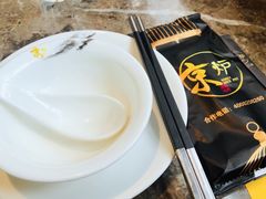 -三人行骨头王火锅(长寿店)
