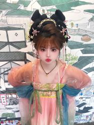 -一揽芳华汉服旗袍体验馆(拙政园店)