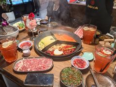 -巴卤社老火锅(财富店)