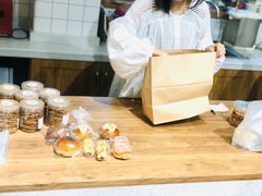 -沁屋面包店(人民东路店)