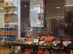 -VENCHI 闻绮(上海佛罗伦萨小镇店)