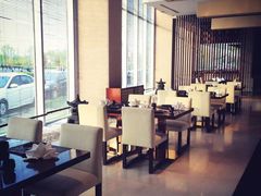 大堂-天津滨海圣光皇冠假日酒店 霞·日餐厅
