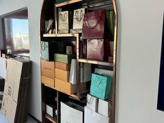 -聚云奢二手奢侈品黄金手表包包回收·中古店(三里屯总店)