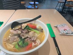-蒙自源米线大王(东站店)