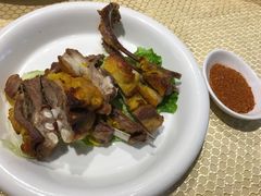 馕坑果木烤羊排-巴扎美食·新疆菜·西域歌舞表演餐厅(新疆大厦店)