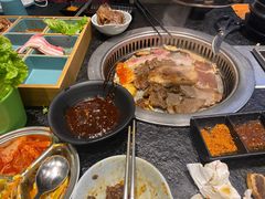 -烤路里·韩国品质自助烤肉(石路天虹4号店)
