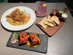 -Oasis Bar & Grill