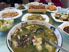 -肘子酥·天津菜·特色捞面(德云社店)