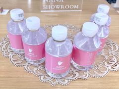 -nana showroom娜娜家服装店