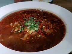 -九锅一堂酸菜鱼(石家庄先天下店)