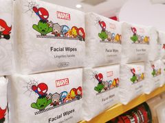 -名创优品(北京新中关购物中心地铁层店)