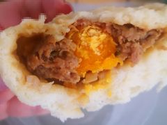 咸蛋黄超人包-老陶包子铺(南大西南村店)