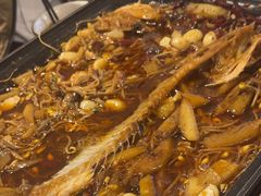 -顶峰夜宴·龙虾烧烤大排档(九江学院店)