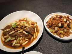 -万重锦·人文川菜馆(骡马市店)