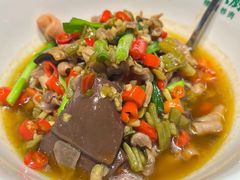 -费大厨辣椒炒肉(高铁吾悦广场店)