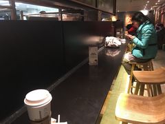 -星巴克(浦东机场T2到达店)