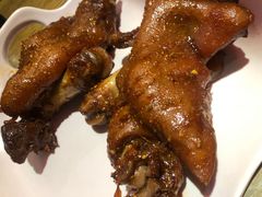 -街角等你.大连海鲜烧烤.经典铁板海鲜串(西安路店)